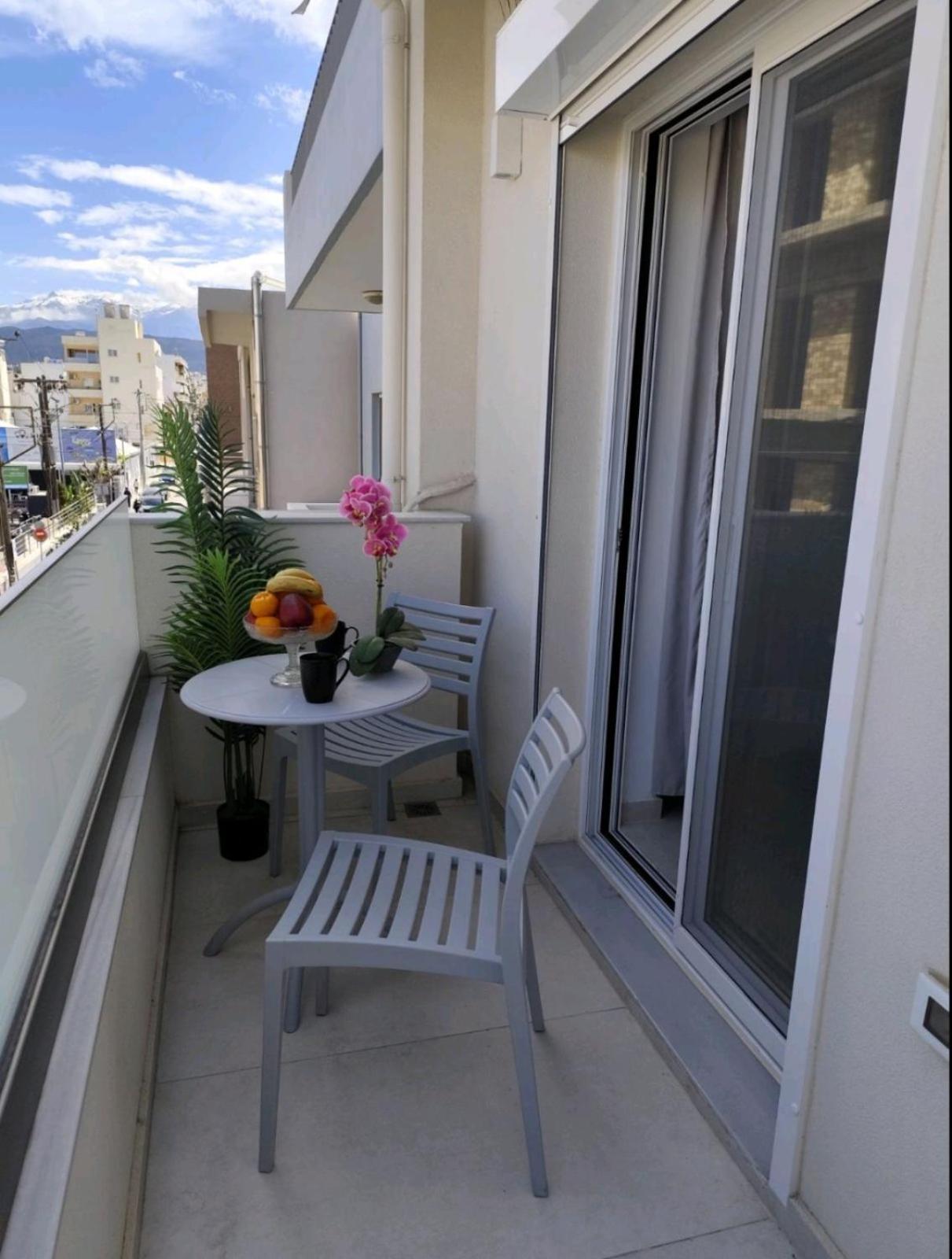 Cherry Central Luxury Suites La Canea Exterior foto